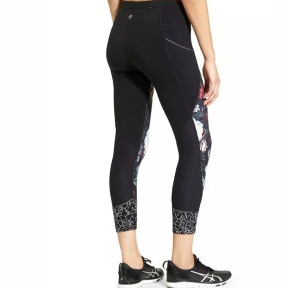 Athleta Women's Black Orchid Relay 2.0 Capri Size S - Picture 2 of 9